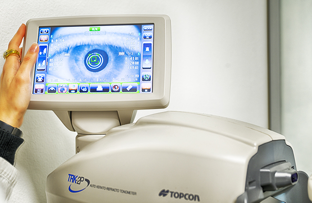 Occhiali da sole, Lenti a contatto, Protesi oculari.